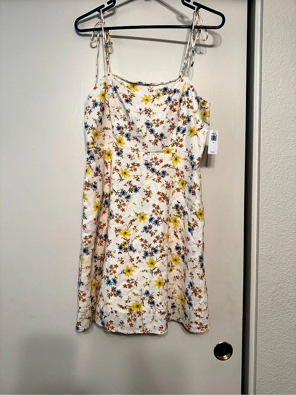 Old Navy Fit & Flare Tie-Strap Linen-Blend Floral Mini Dress Floral Mini Dress
